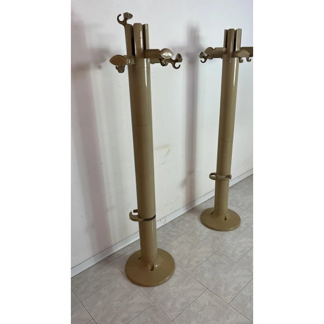 Planta Coat Hangers by Giancarlo Piretti for Castelli, 1970s, Set of 2 For Sale - Image 12 of 13