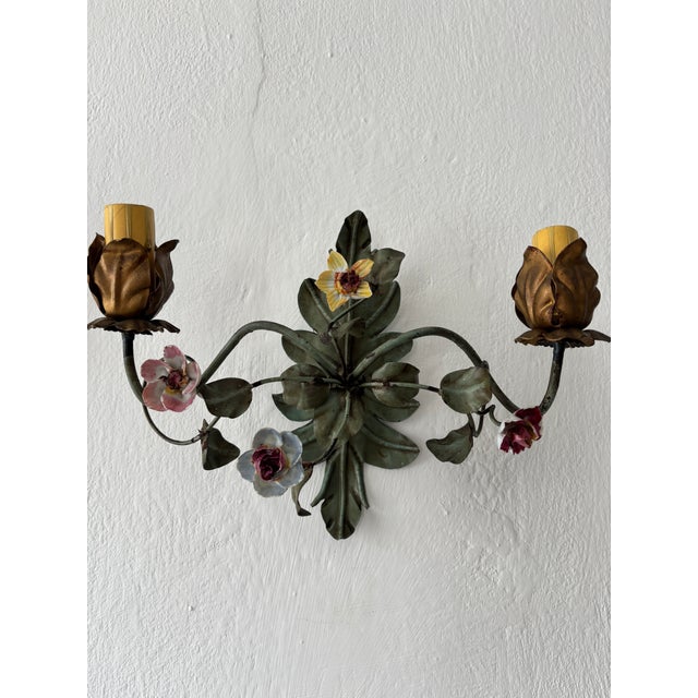19th Century Italian Tole and Porcelain Roses Polychrome Sconces For Sale - Image 6 of 11