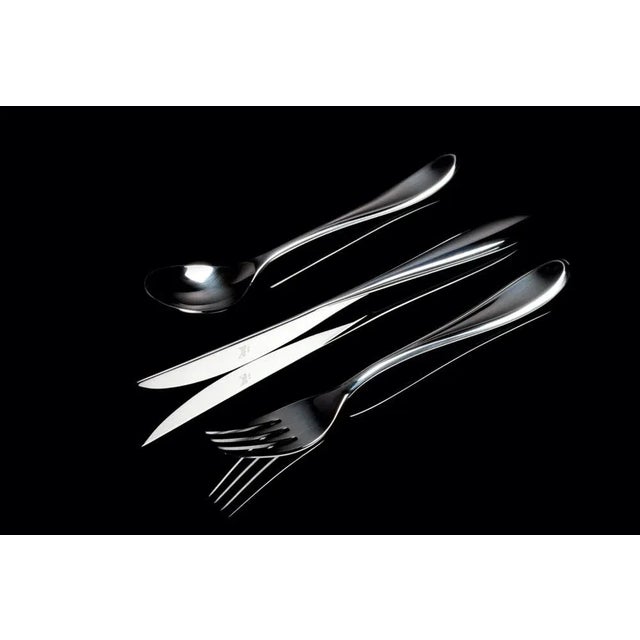 Made of the highest quality of 18/10 stainless steel, 5,0 mm thick, very durable, ergonomic. Knives have double serration...