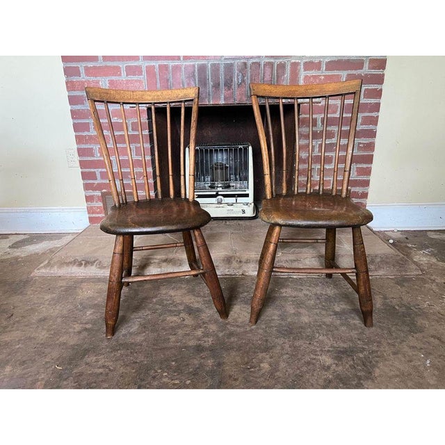 Early 20th Century Pair of Antique American Primitive Style Windsor Side Chairs By O. Bailey J. For Sale - Image 4 of 12