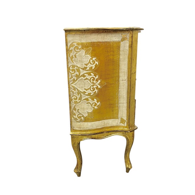Gold Mid-Century Florentine Italian Hollywood Regency Painted Commode Chest For Sale - Image 8 of 18