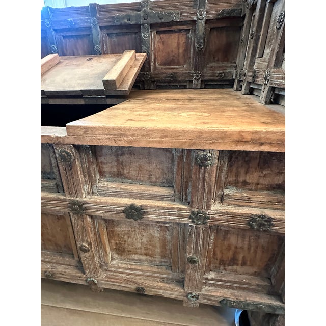 Oak Paneled Closed Bench, Attributed to Northern Europe, Late 17th Century For Sale - Image 12 of 14