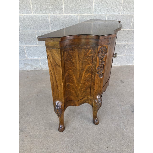 Henredon Heritage Henredon Louie XV Style French Country Hoof Foot Console Cabinet For Sale - Image 4 of 13