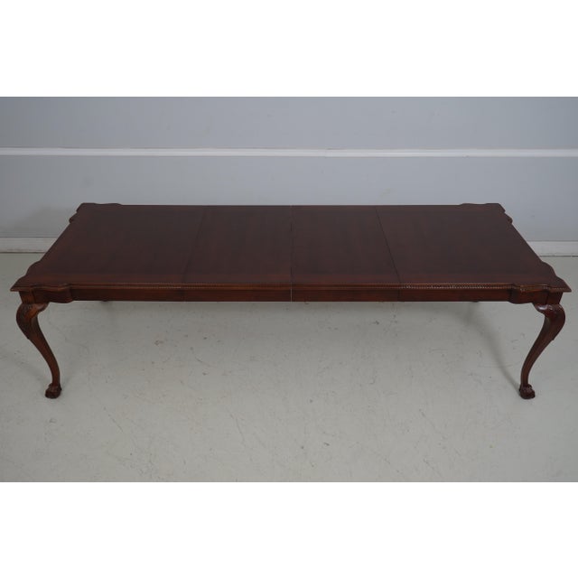 Century Cherry Dining Room Table & 6 Chair Set For Sale In Philadelphia - Image 6 of 12