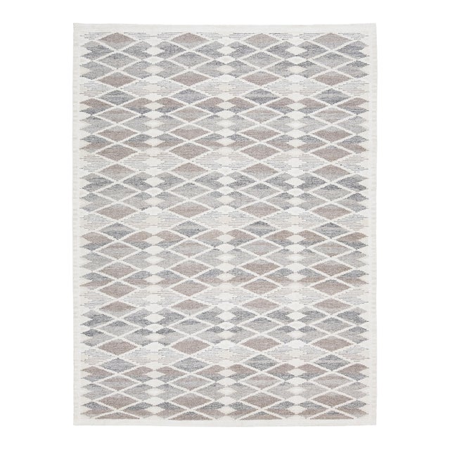 Modern Swedish Flat-Weave Wool Rug With Geometric Diamond Motif in Soft Neutrals For Sale