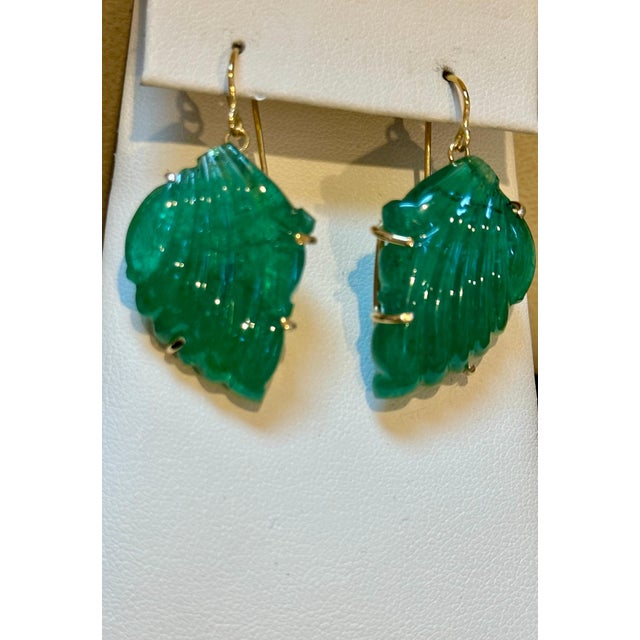 French 55 Ct Carved Emerald Leaf Shape Earrings 14 Kt Yellow Gold French Wire Earring For Sale - Image 3 of 18