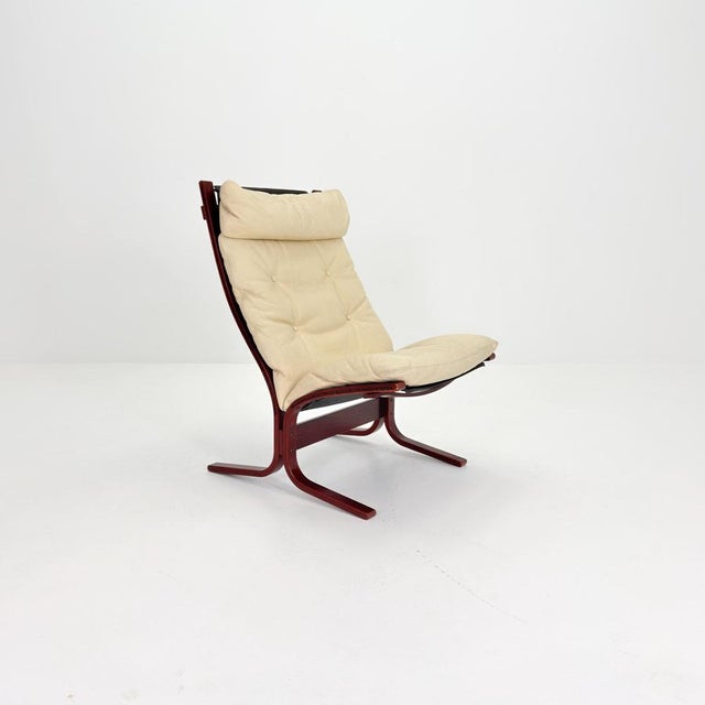 Set of Mid-Century Modern Siesta Chair and Ottoman in Cream White Leather by Ingmar Relling, 1970s For Sale - Image 9 of 18