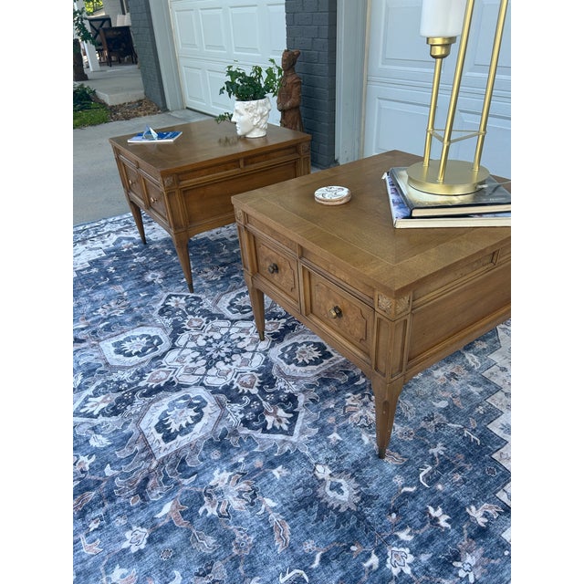 1950s MCM Pair of American of Martinsville End Tables With Burled Wood Pair For Sale - Image 11 of 15