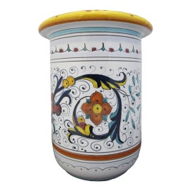 Example of Deruta Bottles and Jars and Jugs