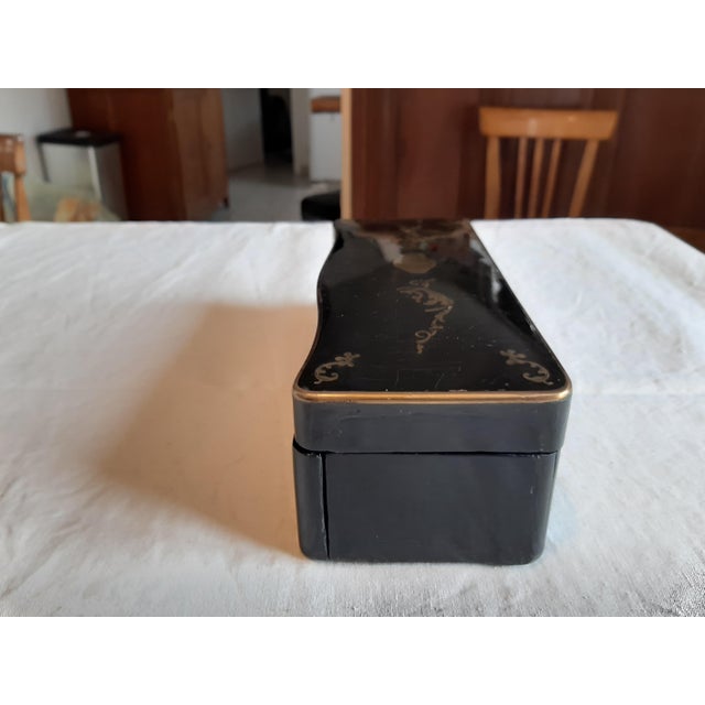 19th Century Napoleon III Style Box in Black Lacquered Wood and Gilded Brass, 1890 For Sale - Image 5 of 14