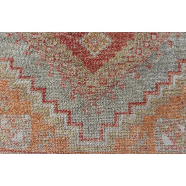 Textile Turkish Vintage Oushak Rug With Medallion Design With Interconnected Motifs Measures 3'7"x5'7" For Sale - Image 7 of 10