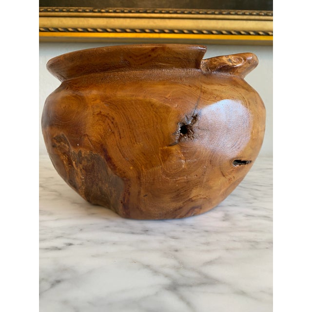 Vintage 1970s Live Edge Handcarved Olivewood Burl Bowl For Sale In Los Angeles - Image 6 of 11