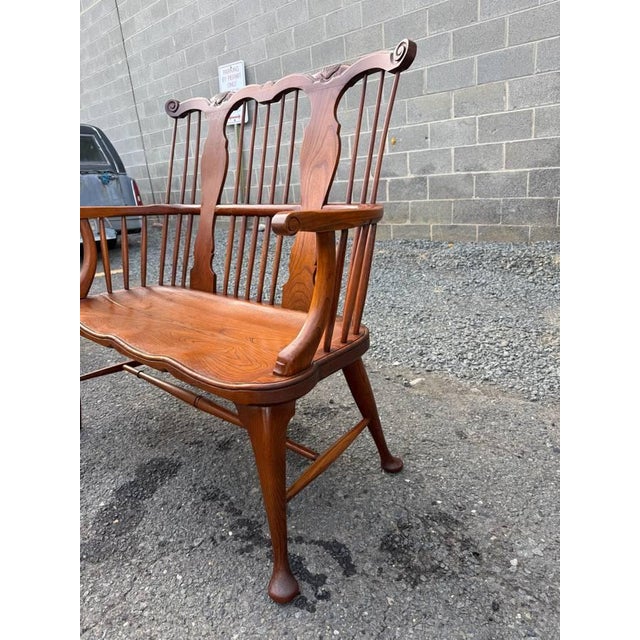 Wood Vintage George III Style Solid Oak Windsor Style Comb- Back Settee Bench For Sale - Image 7 of 17