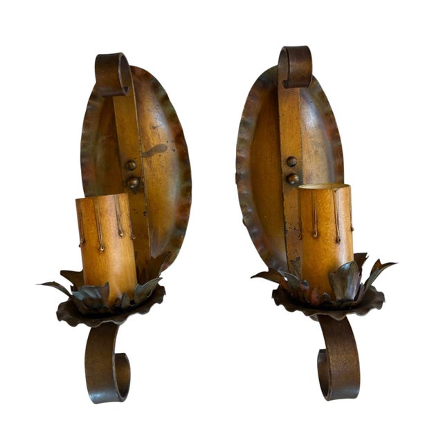Circa 1920’s Pair of Polychrome Painted Botanical Wall Sconces For Sale In Los Angeles - Image 6 of 8
