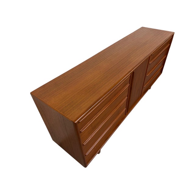 Mid-Century Danish Modern Teak 9-Drawer Dresser - Refinished! For Sale - Image 4 of 12