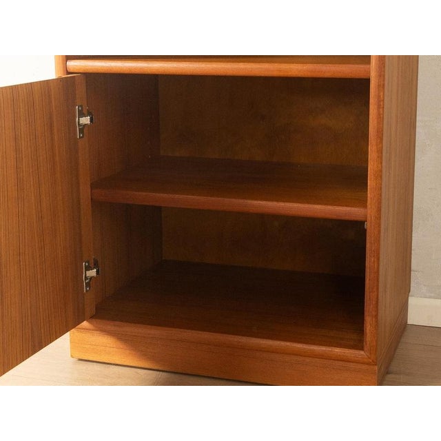 Vintage Chest of Drawers in Solid Wood, 1960s For Sale - Image 7 of 9