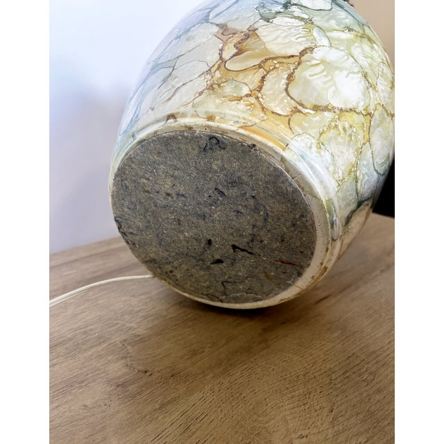 Vintage Mid-Century Style Glazed Ceramic Speckled Rainbow Ginger Jar Table Lamp For Sale - Image 9 of 10