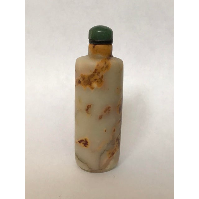 Vintage Cylindrical Chalcedony Snuff Bottle For Sale - Image 4 of 8
