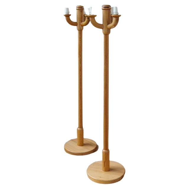 Scandinavian Modern Sculptural Floor Lamps in Pine, Sweden 1970s, Set of 2 For Sale