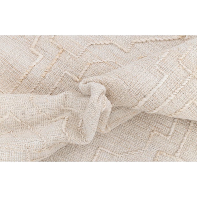Mid-Century Modern Bohemian White Jute Flatweave Rug Hand Woven, Boho Scandinavian Decor 6x9Ft. For Sale - Image 3 of 12