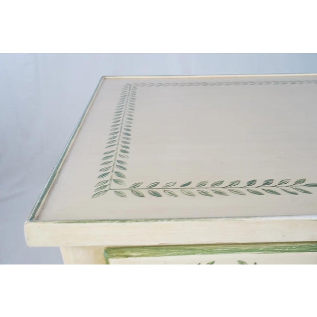 Julia Gray Hand Painted Louis XV Desk For Sale In New York - Image 6 of 9