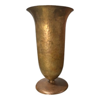 Vintage Arts & Crafts Style 8.5" Hammered Copper Vase With Brass Finish For Sale