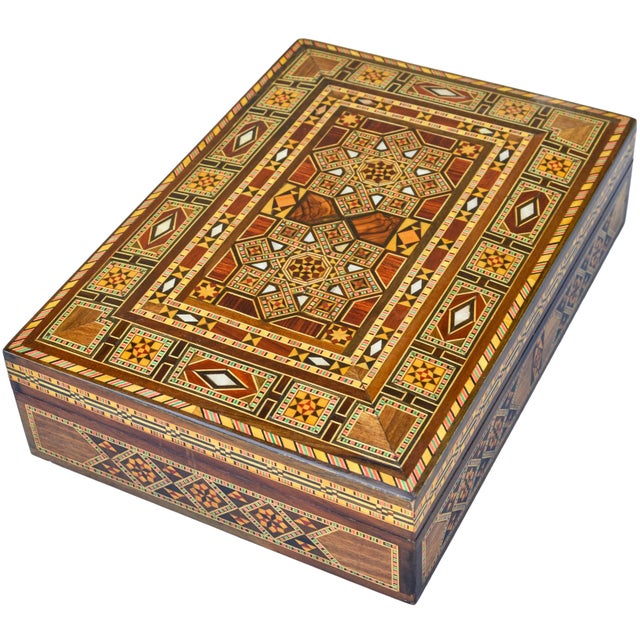 Moroccan Mid 20th Century Handmade Astral-Patterned Mother-of-Pearl Inlaid Damascene Box For Sale - Image 3 of 14