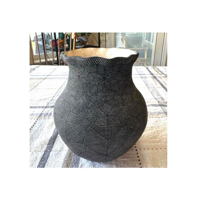 Native American Art Vintage Native American Hand Coiled Hand Painted Acoma Pueblo Pottery Jay Vallo For Sale - Image 4 of 9