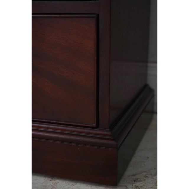 1990s Baker Colonial Williamsburg Mahogany Chippendale Breakfront For Sale - Image 13 of 18