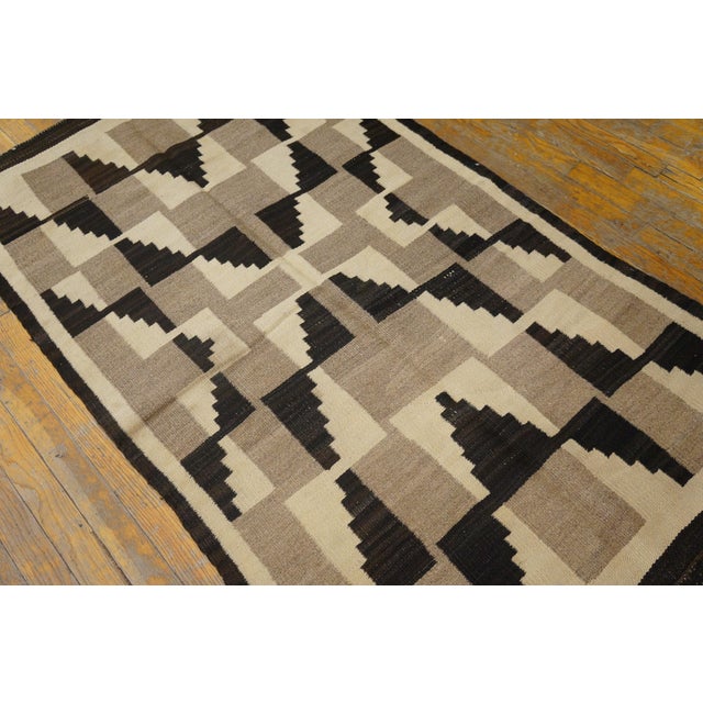 Native American 1920s Gray Geometric Antique American Navajo Rug 3' X 5'4" Handknotted Wool Carpet For Sale - Image 3 of 7