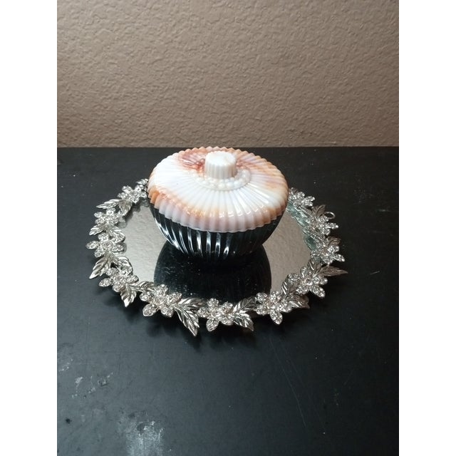 American 1970s Exquisite Fenton Akro Agate Vanity Trinket Jar For Sale - Image 3 of 6