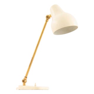 Table Lamp in Brass and Lacquer by Vilhelm Lauritzen for Louis Poulsen, 1950s For Sale