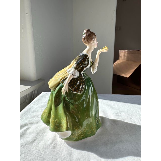 Late 20th Century Royal Doulton Figurine ~ “Fleur” ~ Hn 2368 For Sale In Dallas - Image 6 of 11