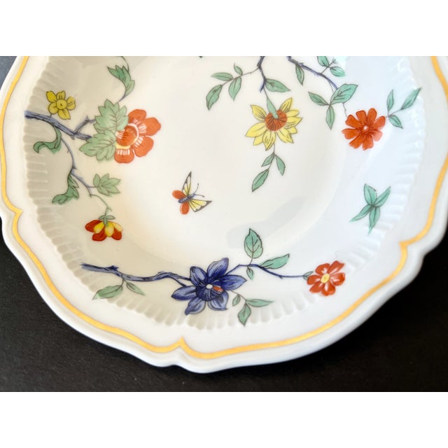Traditional Vintage Haviland Porcelain Dessert Bowl For Sale - Image 3 of 6