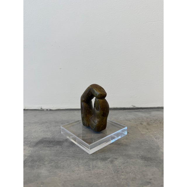 Bronze Brazilian Modern Bronze Sculpture of Two Fingers Snapping on Acrylic Base, 1980s For Sale - Image 8 of 10