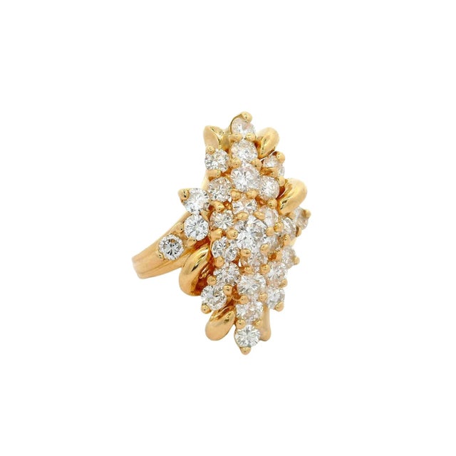Contemporary 14k Yellow Gold Diamond Cluster Ring, Size 6.75 For Sale - Image 3 of 7
