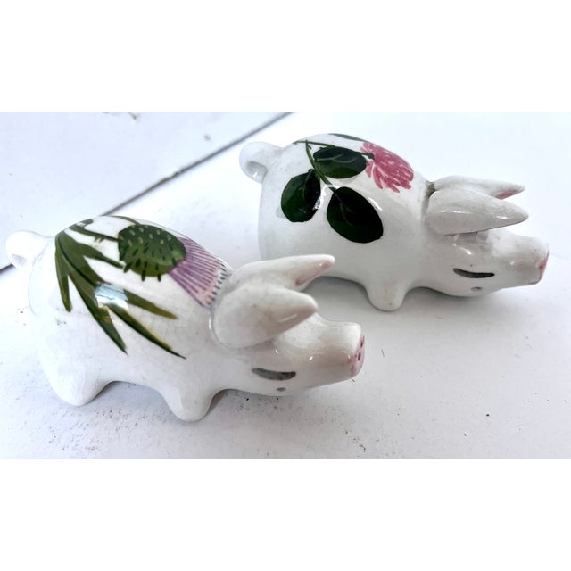 Ceramic Mid 20th Century Plichta Tiny Floral Design Hand Painted Ceramic Pigs - A Pair For Sale - Image 7 of 17