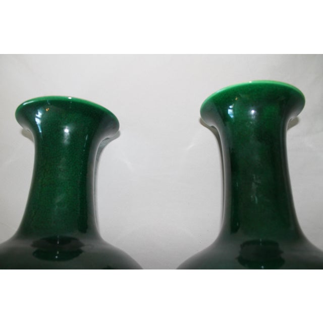 Pair of 19th Century Chinese Green Porcelain Vases For Sale - Image 6 of 10