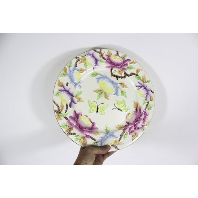 Early 20th Century Maling Ware Majolica Peony Rose Butterfly Charger Plate 11". 6507 For Sale - Image 5 of 9