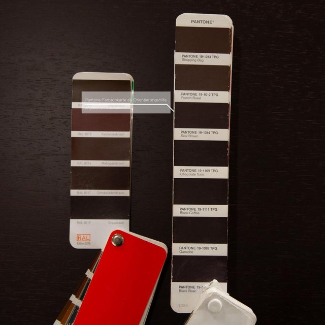 Globo Wooden Dining Table from Molteni For Sale - Image 6 of 10