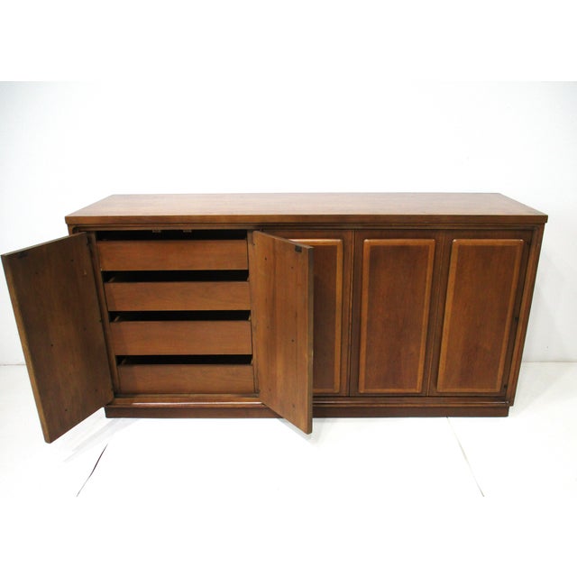 Walnut Mid Century Credenza by Broyhill Forward 70 Premier Collection For Sale In Cincinnati - Image 6 of 13