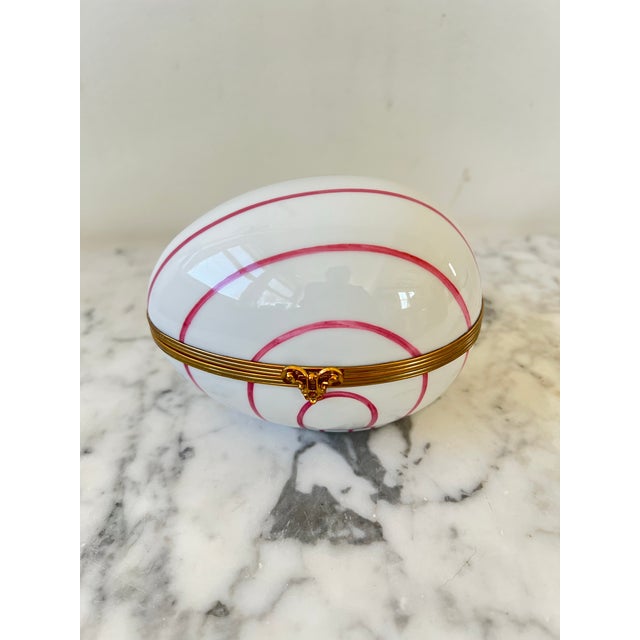 White Limoges France Hand Painted Porcelain Egg Jewelry, or Trinket Box Set of 2 For Sale - Image 8 of 10