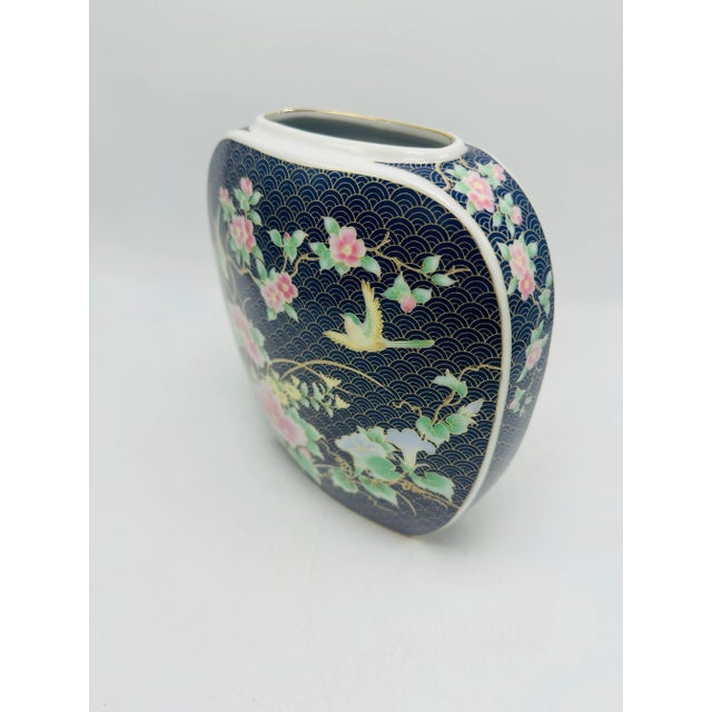 Vintage Chinoiserie Vase For Sale In Charleston - Image 6 of 6