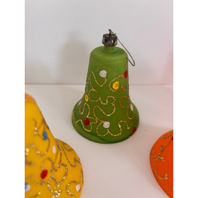 Rare 1960s Kurt Adler Italian Hand-Decorated Bell Ornaments, Boxed Set of 6 For Sale - Image 4 of 12