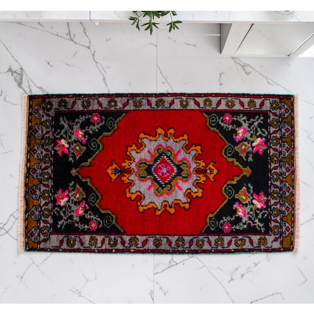Farmhouse 1970s Small Rug, Entry Decor, Bath Mat, Kitchen Accent, Turkish Rug, Door Mat, Lundry Room Decor 1'10" X 3'3" For Sale - Image 3 of 14