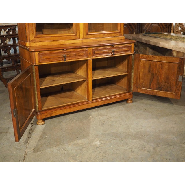 French Louis Philippe Style Walnut Bibliotheque Bookcase, Circa 1900s For Sale - Image 13 of 18