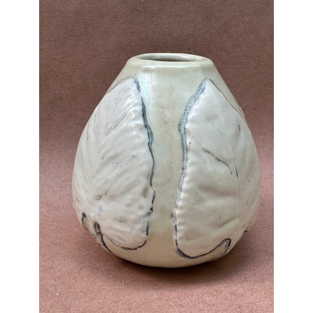 Arts & Crafts Hampshire Experimental White / Black Art Pottery Vase For Sale - Image 4 of 7