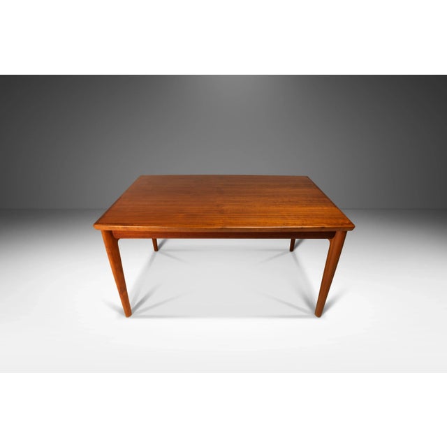 1960s Danish Mid-Century Modern Expansion Dining Table in Teak With Stow-In-Table Leaves, Denmark, C. 1960s For Sale - Image 5 of 12