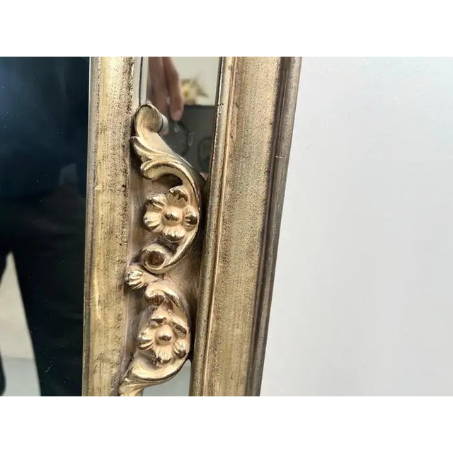 Neoclassical Revival Champagne Gold Large Mirror With Urn and Floral Pediment For Sale In New York - Image 6 of 12