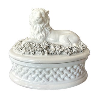 Early 20th Century Italian Staffordshire Style White Ceramic Lion on Trellis Basket Box With Confetti Grass For Sale